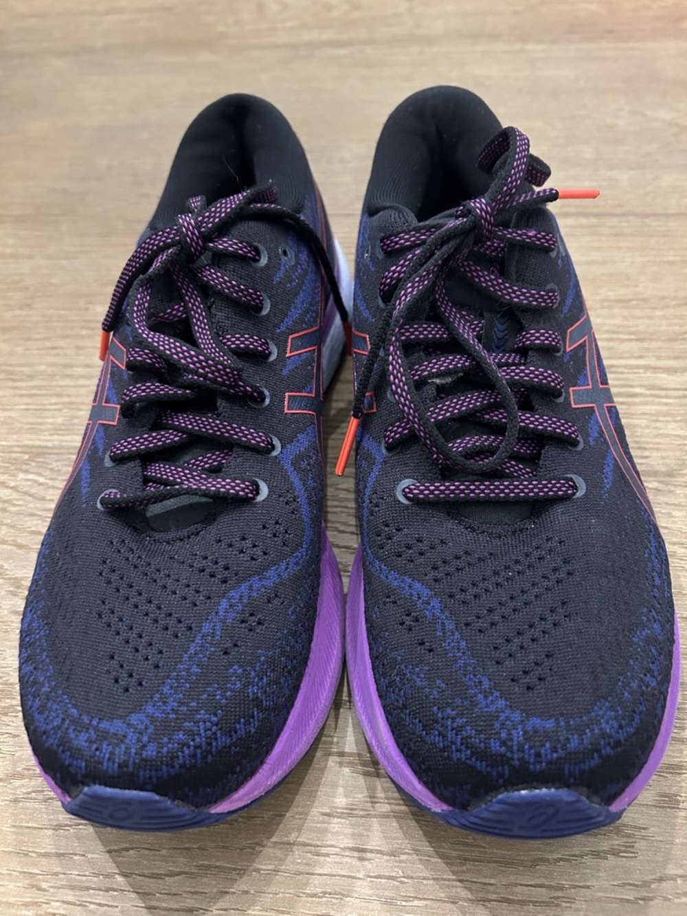 ASICS Gel-Kayano 29, size 8.5, purple/black